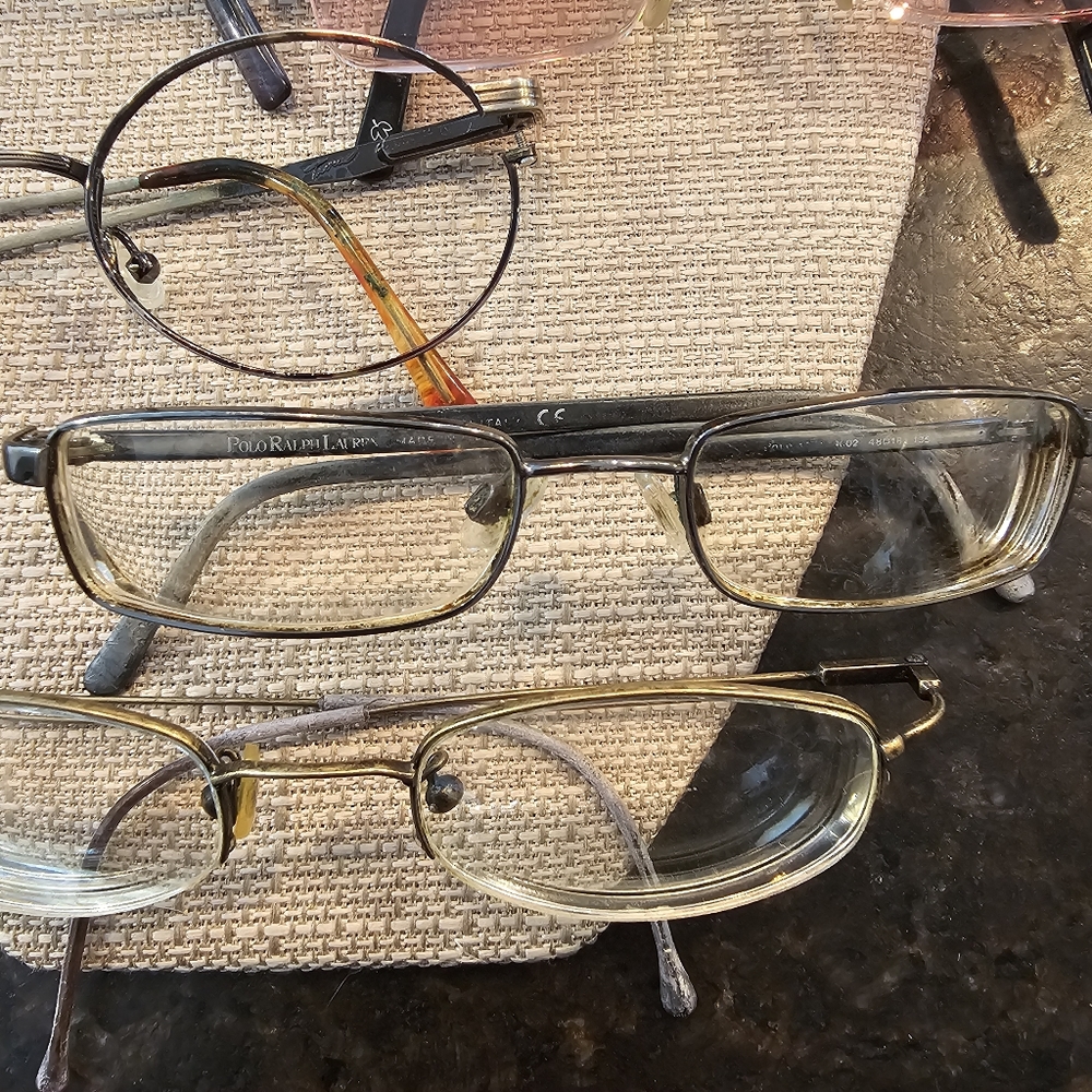 7 pairs of wire frame glasses for crafting/art projects/repurposing - Picture 3 of 6